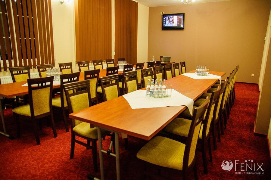 Fenix - Hotel I Restauracja Тшебовнісько Екстер'єр фото
