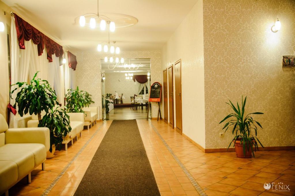 Fenix - Hotel I Restauracja Тшебовнісько Екстер'єр фото
