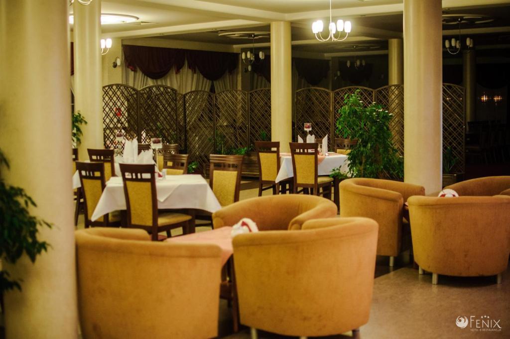 Fenix - Hotel I Restauracja Тшебовнісько Екстер'єр фото