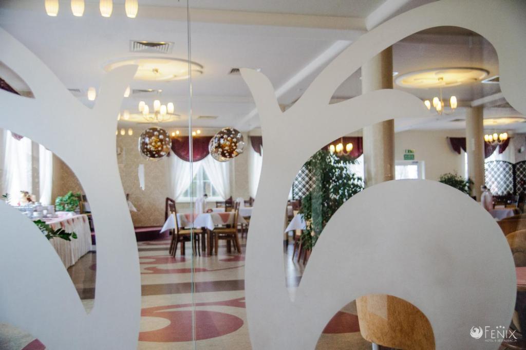 Fenix - Hotel I Restauracja Тшебовнісько Екстер'єр фото